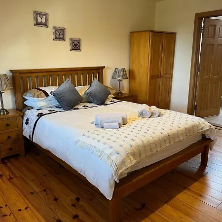 In Foxford, 8 Guests Дом отдыха