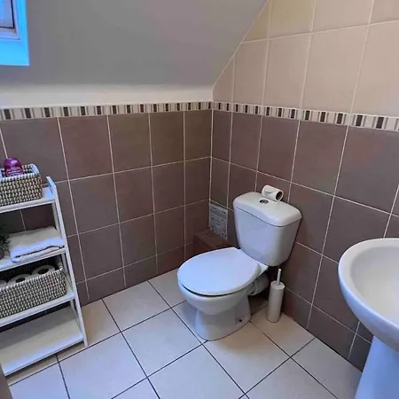 In Foxford, 8 Guests * Rinnananny